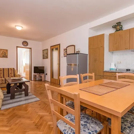 Appartamento 1 Bedroom Lovely In