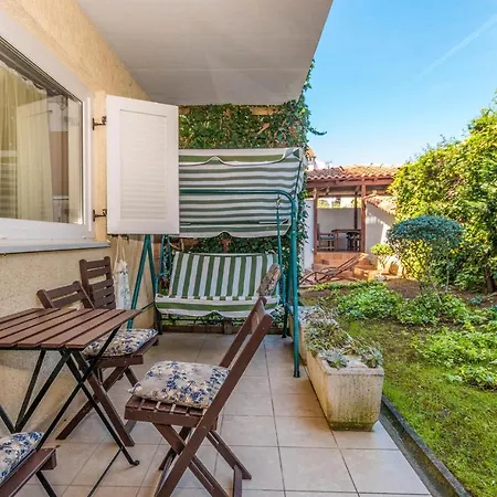 1 Bedroom Lovely In * Pakoštane